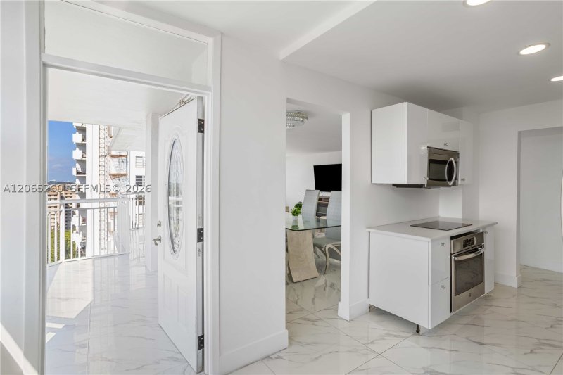Condo for sale at Del Prado North Tower 1904-1