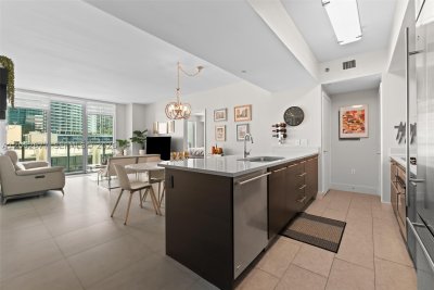 Comprar apartamento en 500 Brickell East Tower 1405
