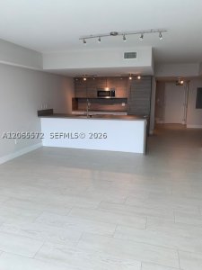 400 Sunny Isles Apt #1606