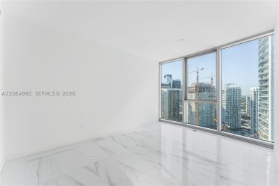Comprar apartamento no Aston Martin Residences 3507