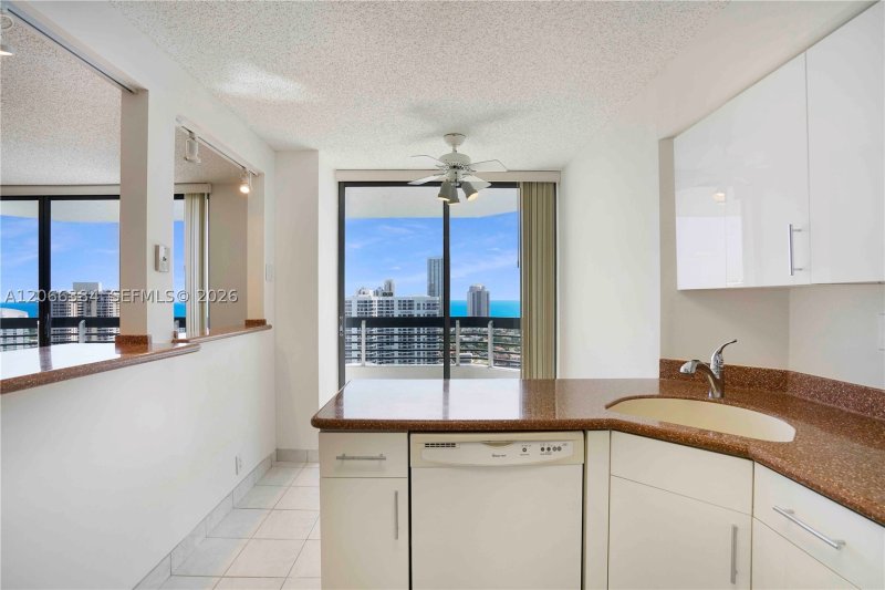Alquiler de apartamento en Mystic Pointe 500 3214