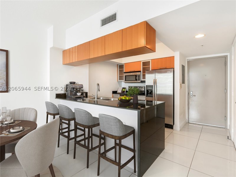 Condo for sale at Opera Tower PH-5309