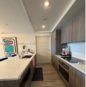 Comprar apartamento en SLS Lux Brickell 2410