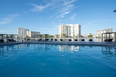 Comprar apartamento en Plaza Towers South 1509
