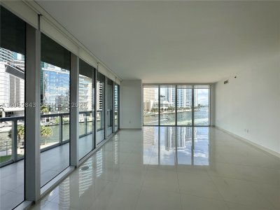 Comprar apartamento no Icon Brickell Tower I 502