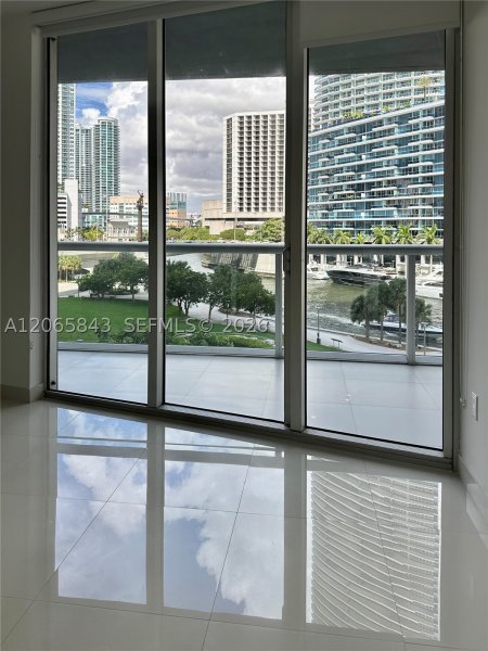 Comprar apartamento no Icon Brickell Tower I 502