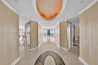 Comprar apartamento en Hidden Bay 2813