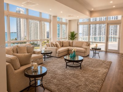 Alquiler de apartamento en Met 1 2503