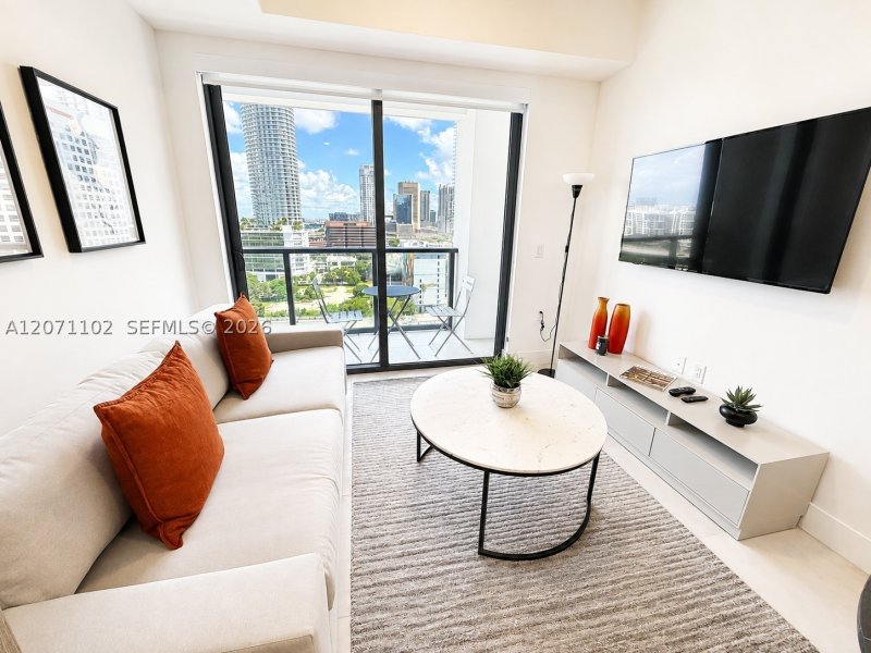 Apartment for rent at Smart Brickell Residences 1504