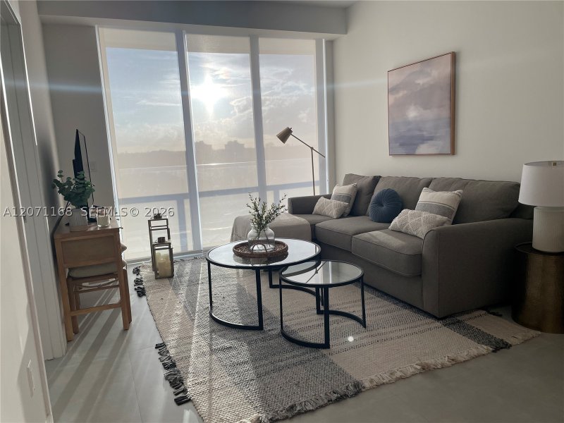 Condo for sale at The Highlands PH3