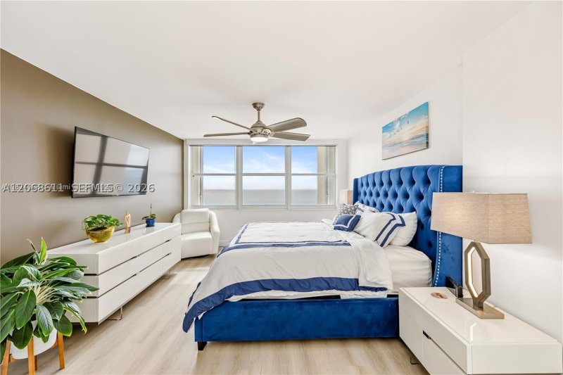 Condo for sale at Valencia at Quadomain 2202