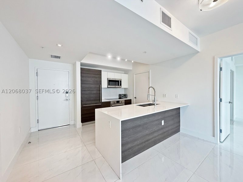 Condo for sale at Merrick Manor 609