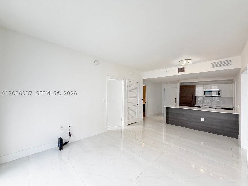 Condo for sale at Merrick Manor 609