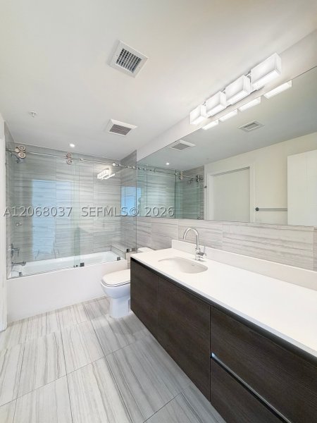 Condo for sale at Merrick Manor 609