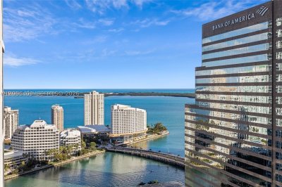 Comprar apartamento en 500 Brickell West Tower 4102