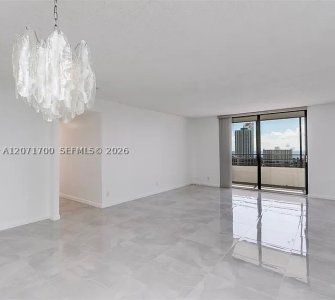 Aluguel de apartamento no Olympus Condo 1705