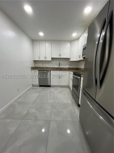 Aluguel de apartamento no Olympus Condo 1705
