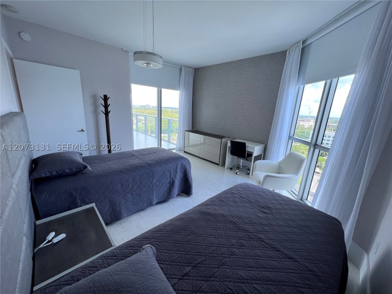 Condo for sale at Marina Palms Yacht Club 1402