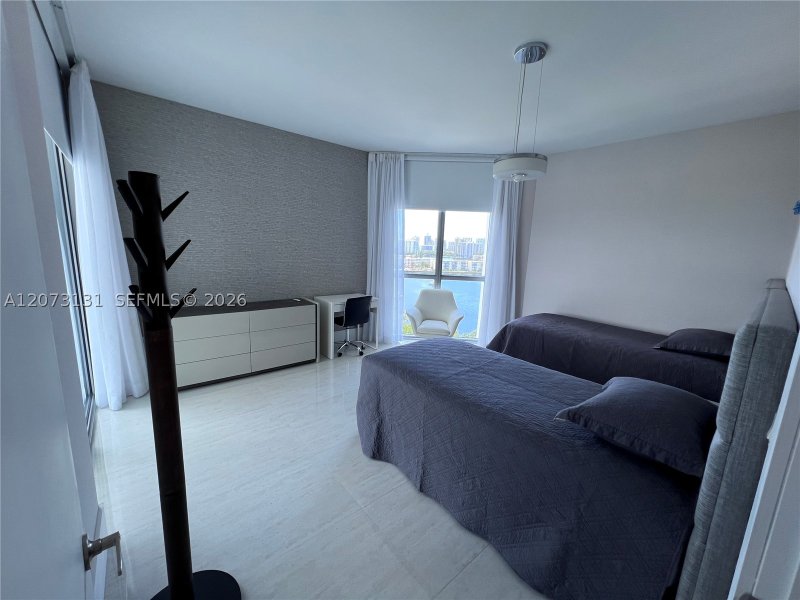Condo for sale at Marina Palms Yacht Club 1402