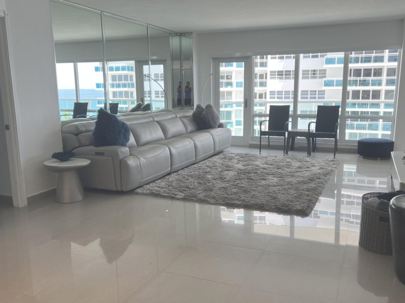 Apartment for rent at Southpoint Towers 503N