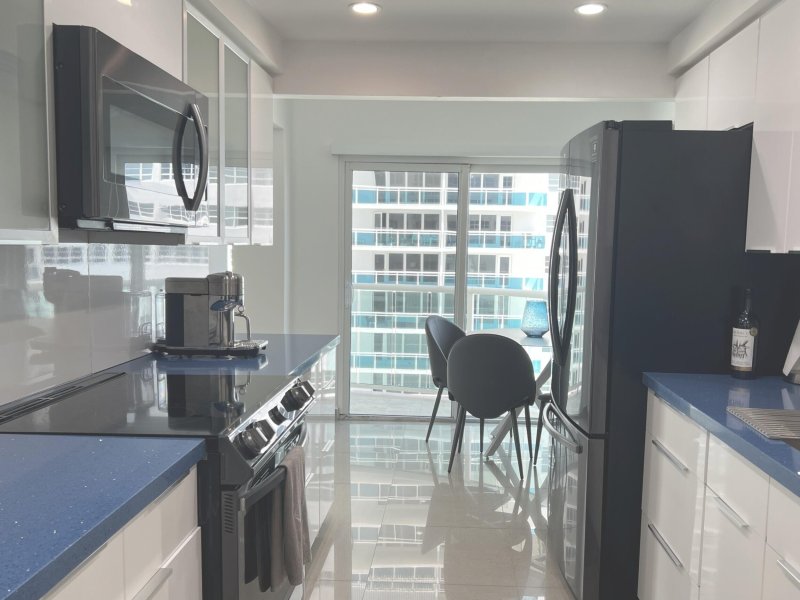 Apartment for rent at Southpoint Towers 503N
