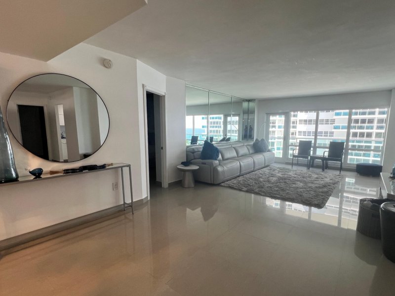 Apartment for rent at Southpoint Towers 503N