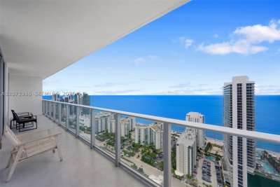 Comprar apartamento no Hyde Beach House T3905