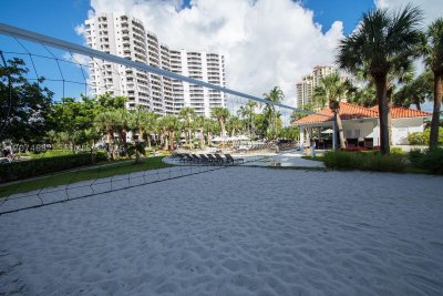 Alquiler de apartamento en Parc Central Aventura 502