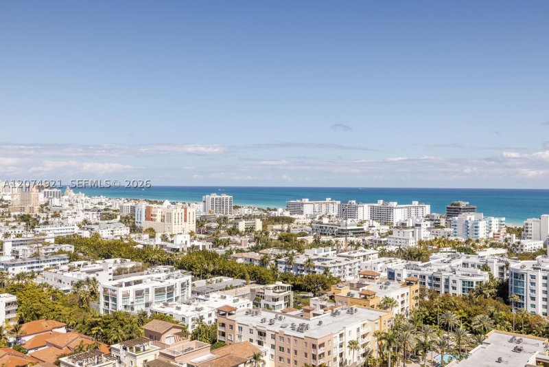 Apartment for rent at Yacht Club at Portofino 2207