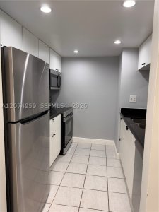 Aluguel de apartamento no Madison Miami W-506