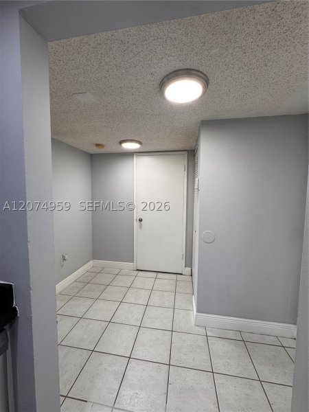Aluguel de apartamento no Madison Miami W-506