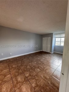 Aluguel de apartamento no Madison Miami W-506