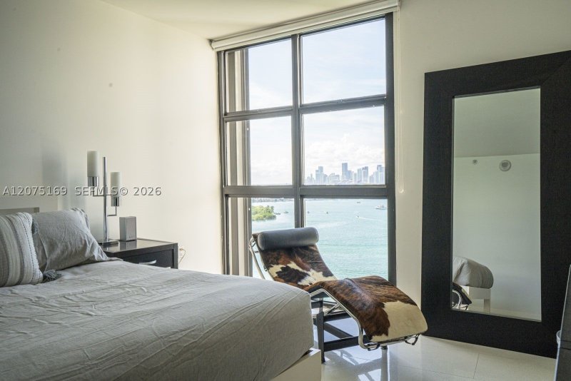 Condo for sale at Nine Island Avenue 1806