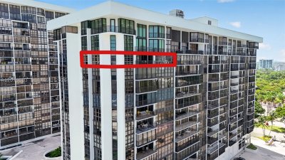 Aluguel de apartamento no Brickell Place IV C1607