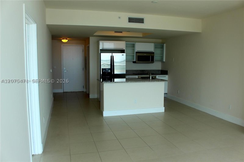 Apartment for rent at Marina Blue 1806