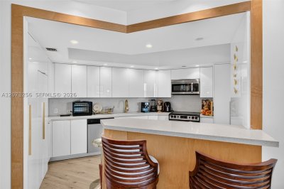 Comprar apartamento no 3000 Williams Island 1201