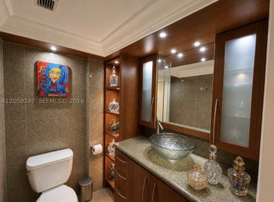 apartamentos en venta en 9500 Oceans Condo