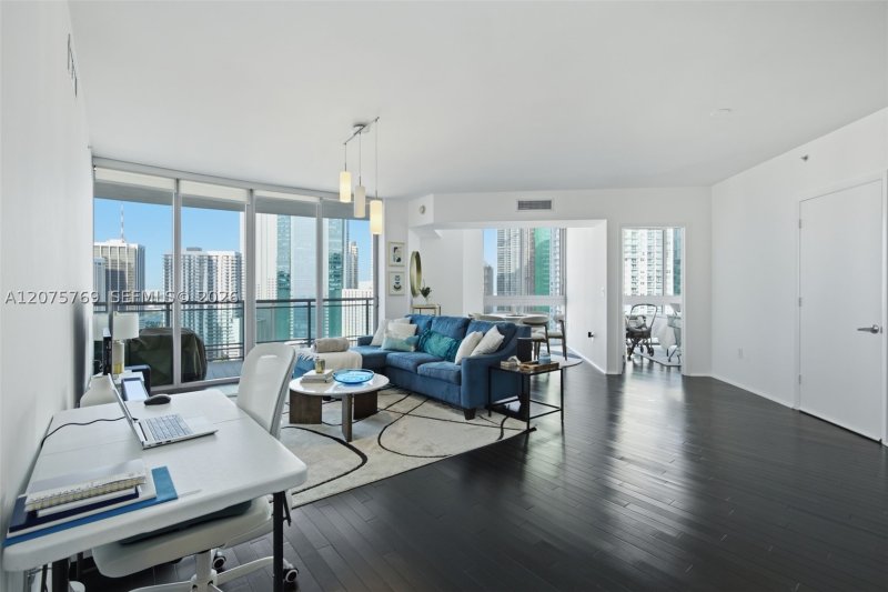 Comprar apartamento en Wind by Neo 2601