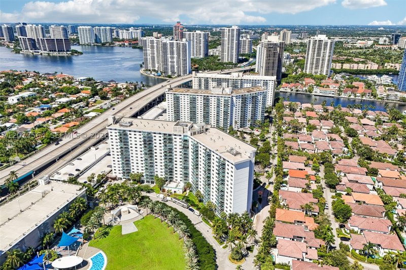 Condo for sale at Ocean Reserve 1120
