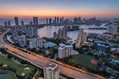 Comprar apartamento en Parc Central Aventura LP03
