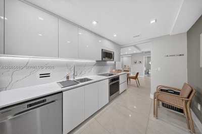 Comprar apartamento en The Plaza Bal Harbour 1223
