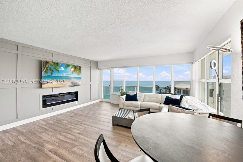Condo for sale at Royal Ambassador 1710