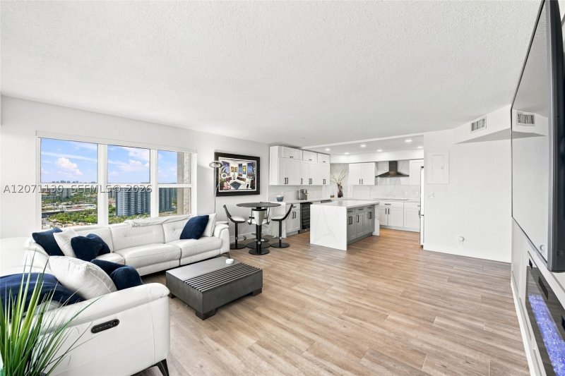 Condo for sale at Royal Ambassador 1710