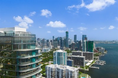 Una Residences at Brickell Apt #UPH01