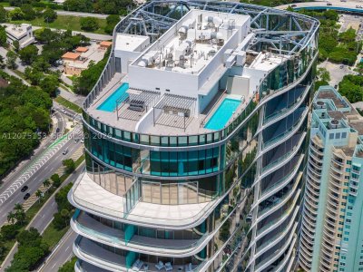 Una Residences at Brickell Apt #UPH01