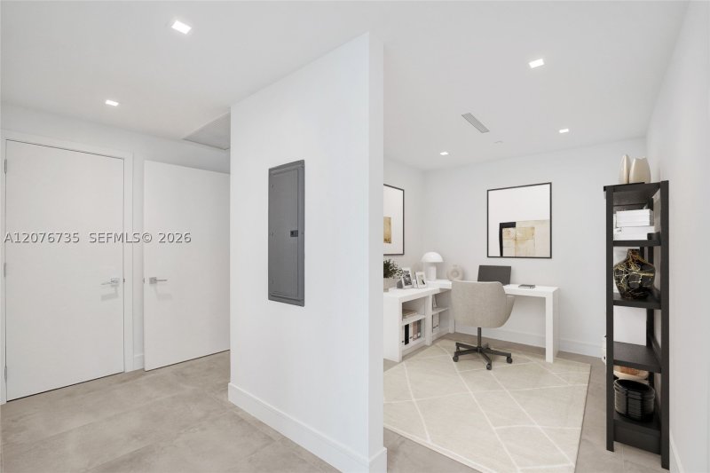 Condo for sale at One Park Tower by Turnberry 2511