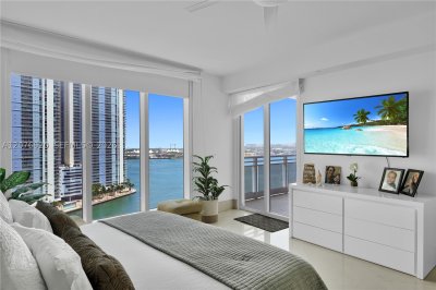Comprar apartamento no Carbonell 1807