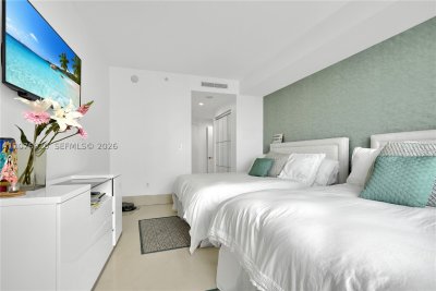 Comprar apartamento no Carbonell 1807