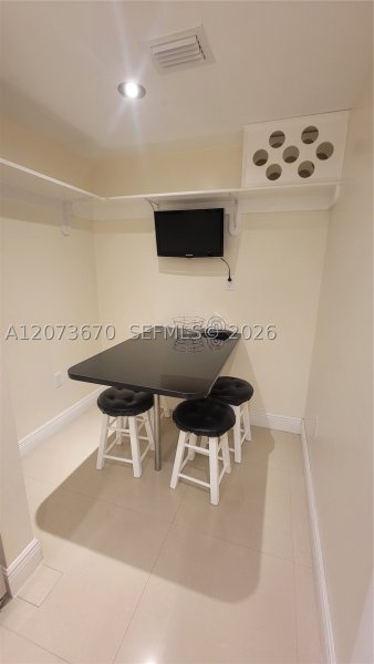 Apartment for rent at Portugal Towers 9-1