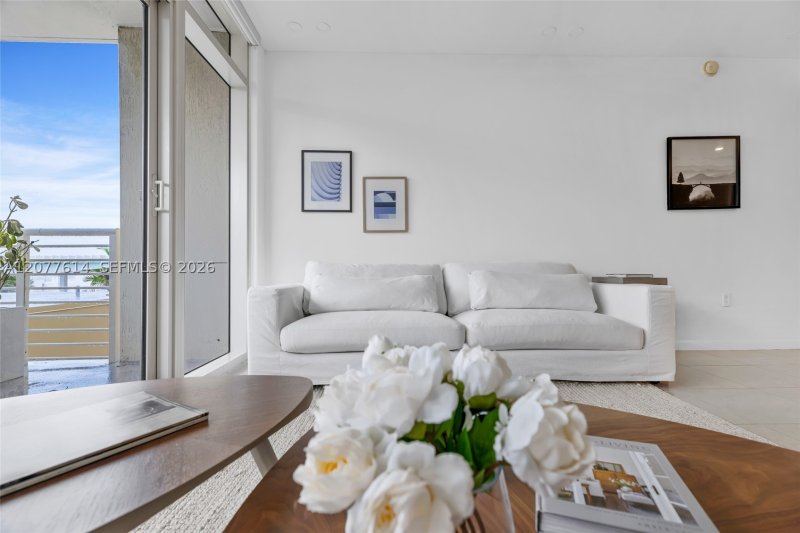 Apartment for rent at Midtown Midblock 605